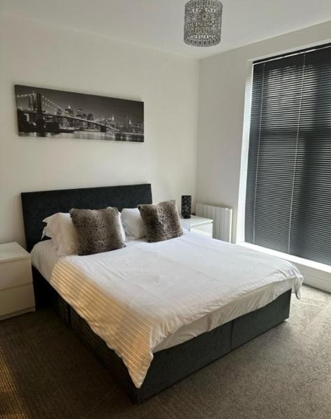 Stunning Flat With Parking Free Near Sutton Station Apartment Cheam Ngoại thất bức ảnh
